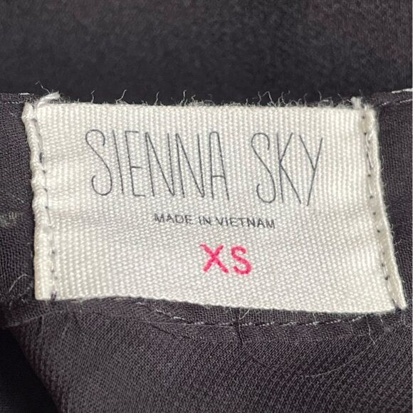 Sienna Sky Black Layered Chiffon Sleeveless Blouse w/Floral Print (Size: XS) - Picture 7 of 8